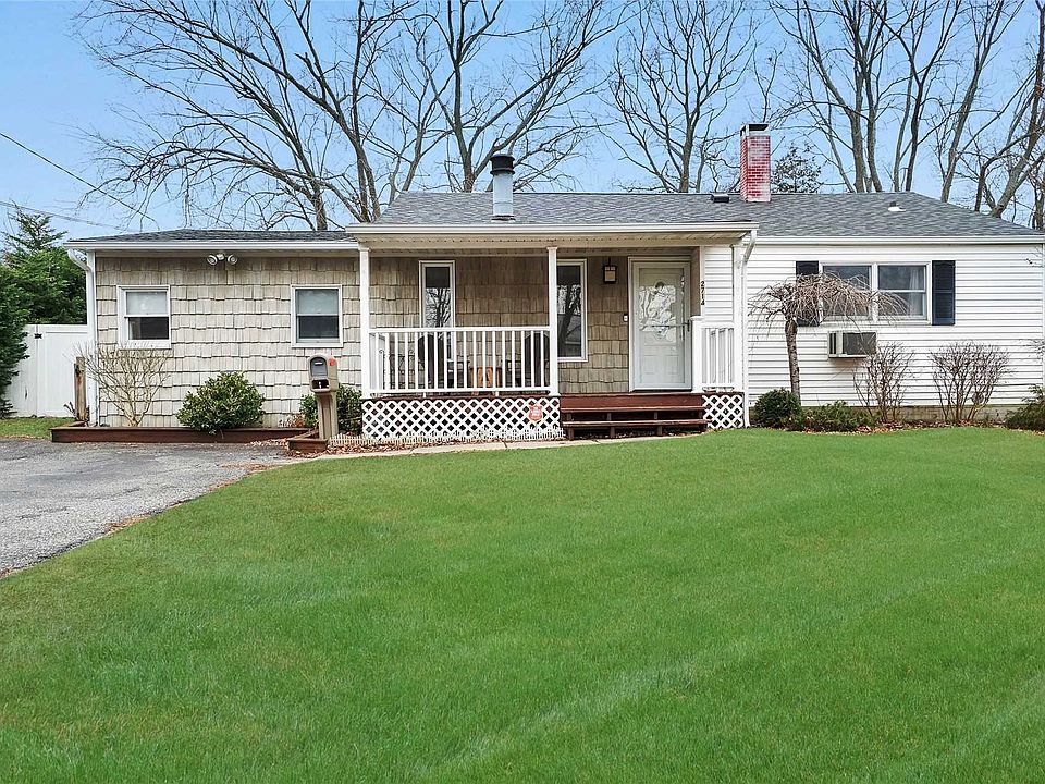 1st image of 2714 Falcon Ave