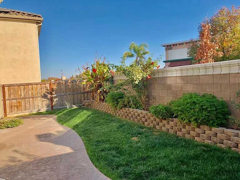 6154 Mehrten Cir — Photo 13
