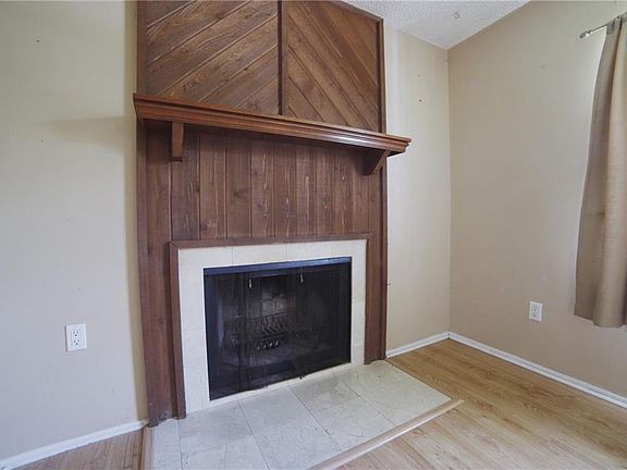 5th image of 209 Bluefield Ave