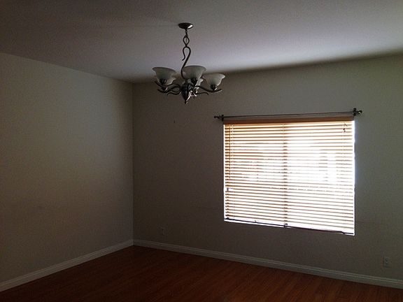 2nd image of 1246 E Lexington Dr #5