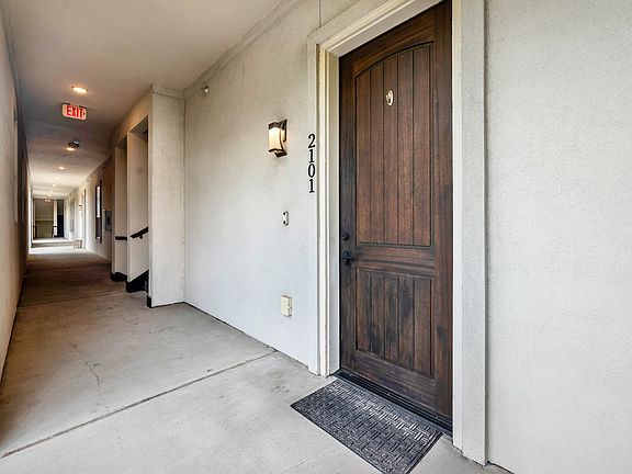 2nd image of 5015 Meridian Ln Unit 2101