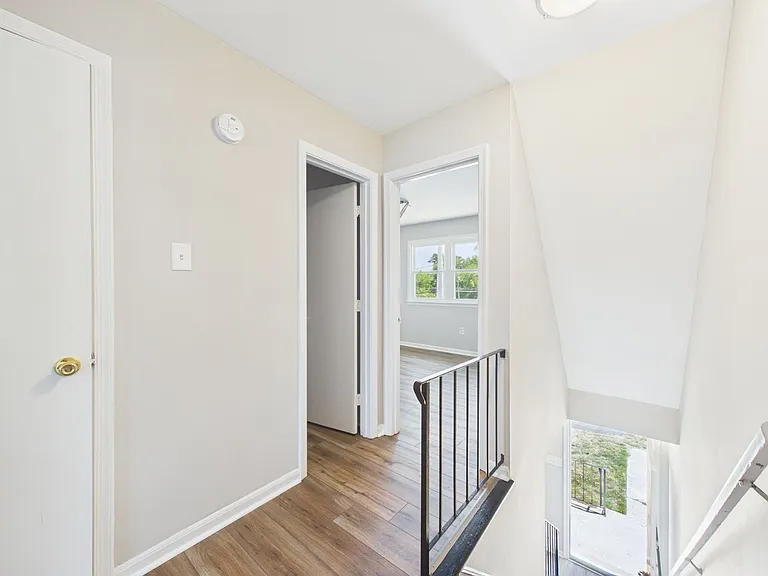 2305 Poplar St #B — Photo 12