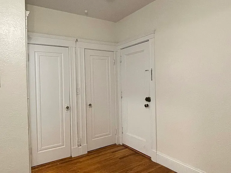 4 Washington Ave #5 — Photo 5