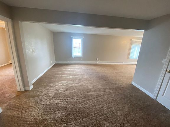 4th image of 229 4th St #7