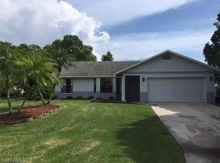 852 SW 17th Ter, Cape Coral, FL 33991