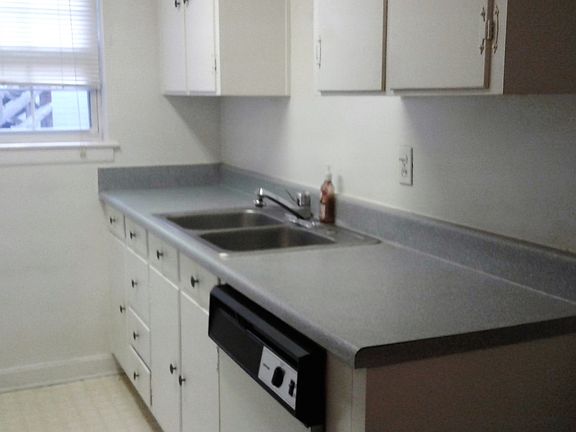 5th image of 521 Bluff Ave SW APT 31