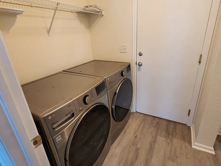 5396 S Picadilly Ct — Photo 5