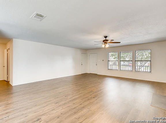4th image of 10118 Raven Field Dr
