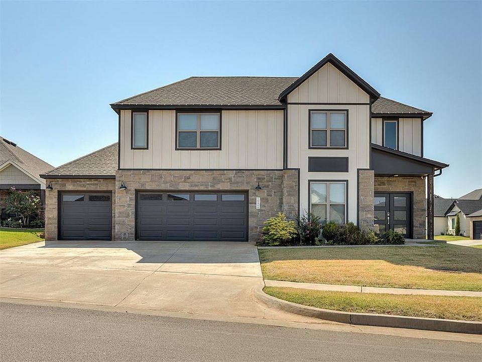 1st image of 15400 Caspian Ln
