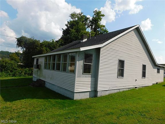 5th image of 61755 W Central Ave