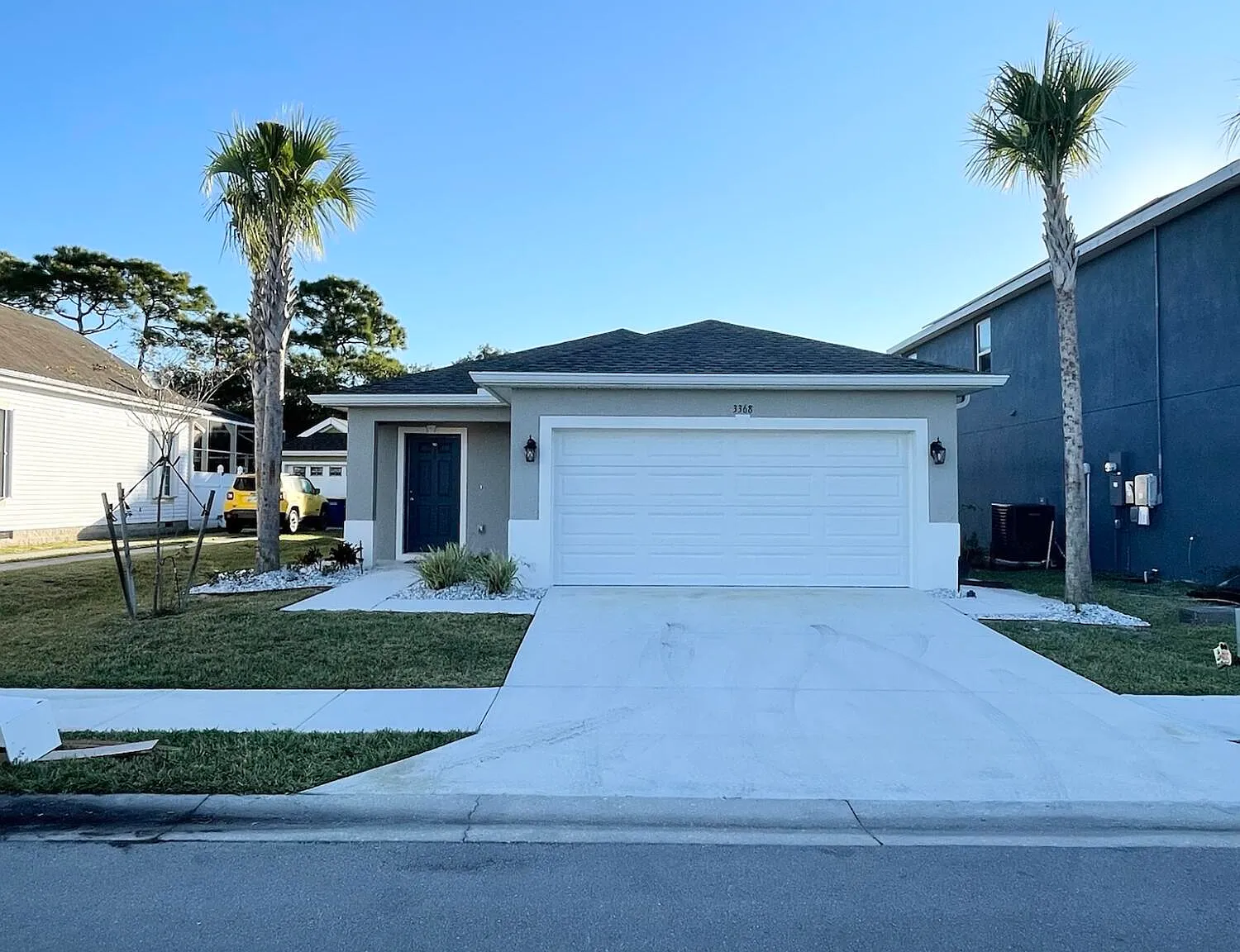 3 bed, 2.0 bath, 1311 sqft, $2,500 — Photo 2
