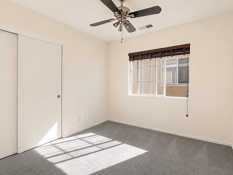 1433 Levant Ln #5 — Photo 7