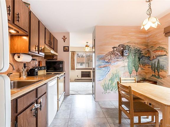 3rd image of 2304 Village Dr