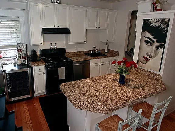 1362 N Marion St #1 — Photo 17