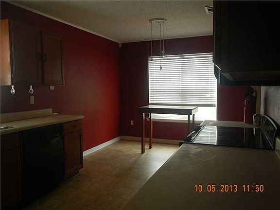 4th image of 18 Jasmine Ln
