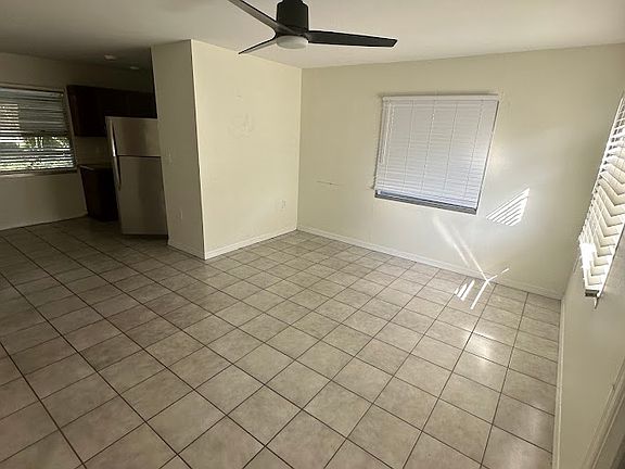 5th image of 4516 Fountainbleau Rd