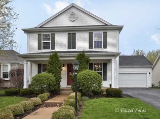 681 Prairie Ridge Dr, Woodstock, IL 60098