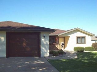 3008 Petunia Ln, Beloit, WI 53511