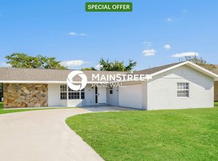 1061 SW Sudder Ave, Port Saint Lucie, FL 34953