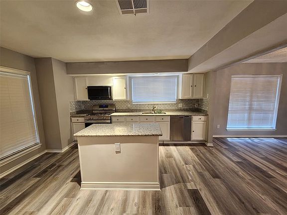 2nd image of 12239 Kleinmeadow Dr