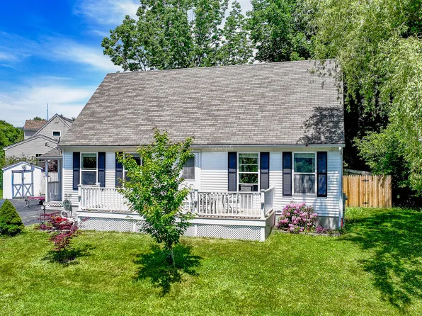 15 Nevelson Street, Rockland, ME 04841