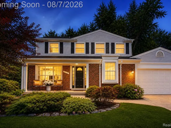 3149 Tamarron Dr, Rochester Hills, MI 48309