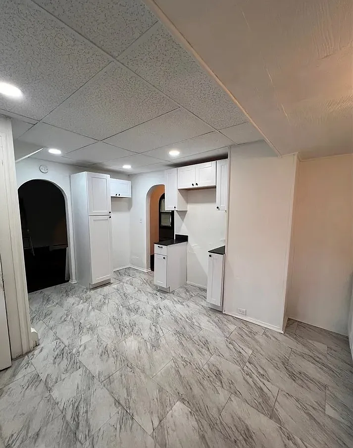 3 bed, 1308 sqft, $1,300 — Photo 2