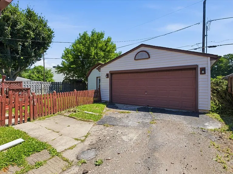 3057 Dawson St — Photo 16