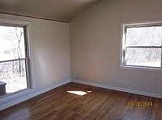 5th image of 3450 Richard St
