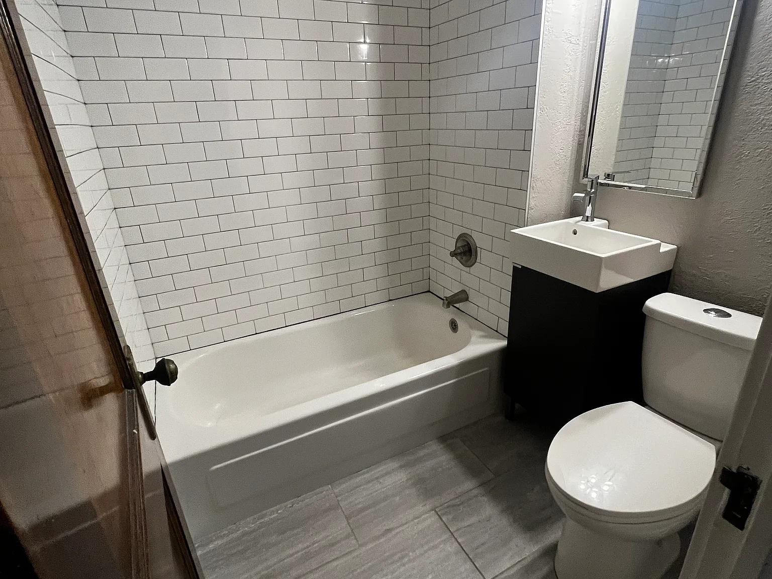 1 bed, 800 sqft, $1,090 — Photo 3