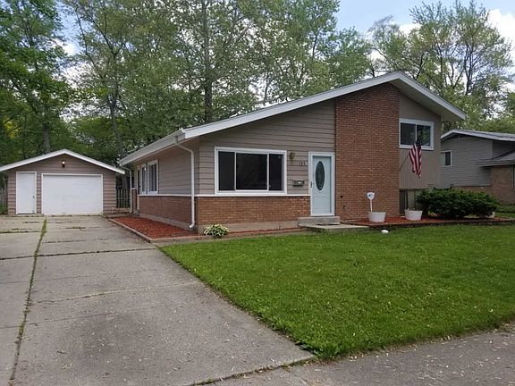 2nd image of 185 Westwood Dr