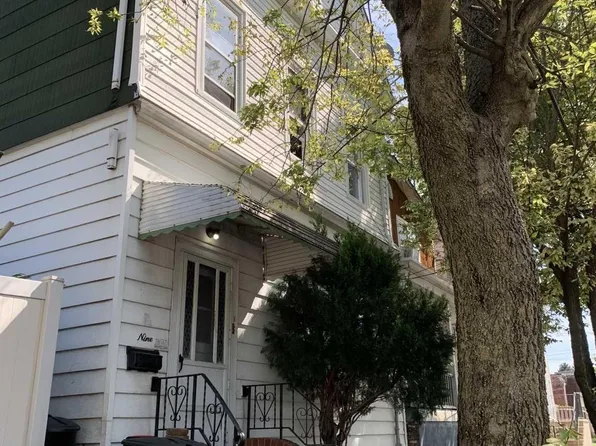 9 Maple Ave, Wallington, NJ 07057