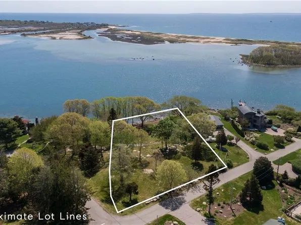 90 Wagner Rd, Westerly, RI 02891