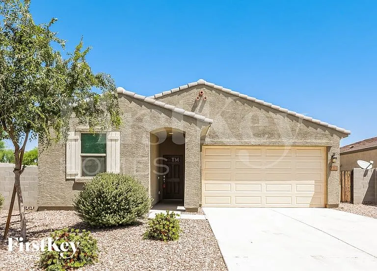 7200 E Eagle Nest Way — Photo 1