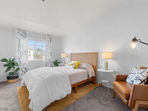 5330 E Charleston Blvd Unit 35, Las Vegas, NV 89142