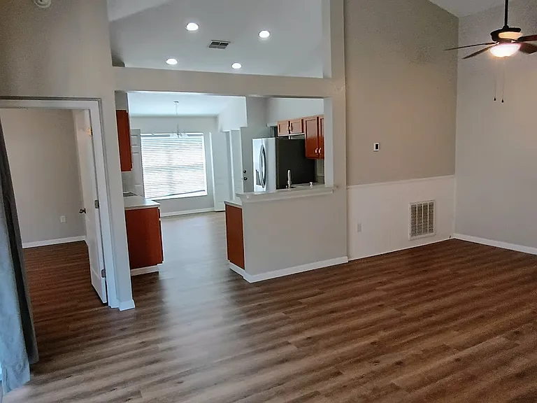 1715 Brookstone Way — Photo 14