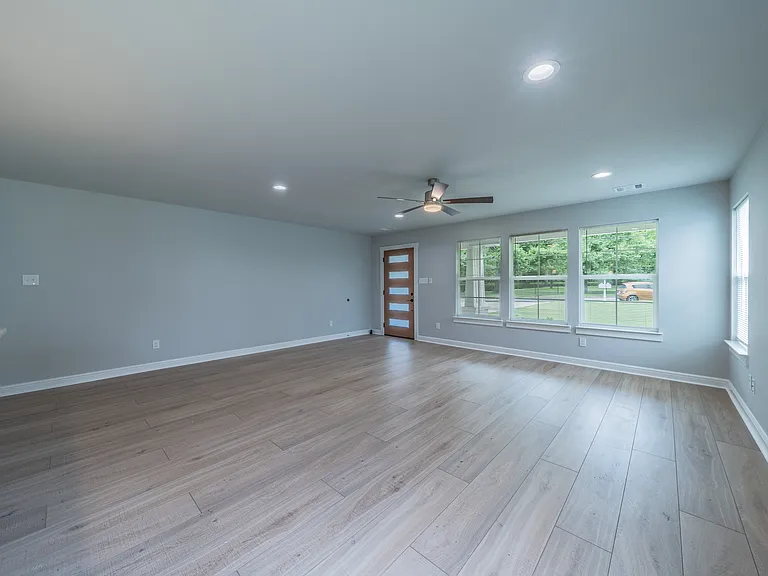 1-224 N Patrick St — Photo 3