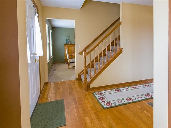 3rd image of 6738 Willow Bend Dr