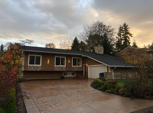 17321 NE 18th Pl, Bellevue, WA 98008
