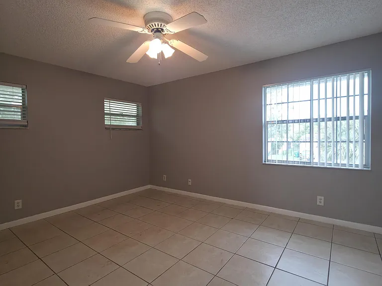11441 NW 41st St #1-3 — Photo 10