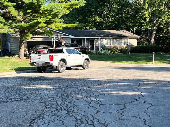 3rd image of 2276 Macscott Ct