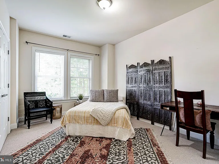 8105 Maya Ct — Photo 32