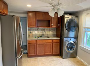602 1st Ave #2F, New Hyde Park, NY 11040