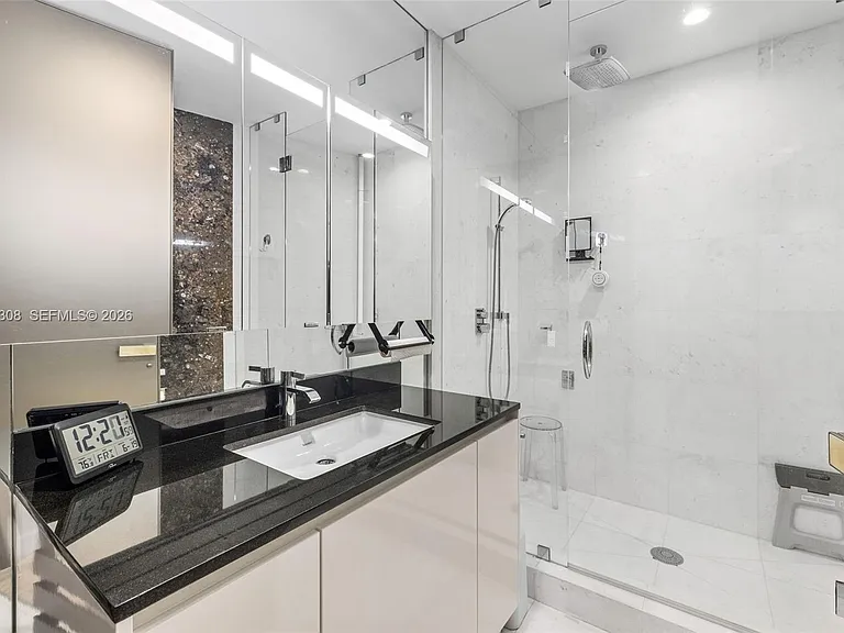 18555 Collins Ave #2201 — Photo 37