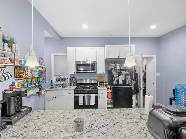 705 8th Street image 14 of 34