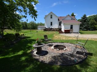 5204 Ball Park Rd, Little Suamico, WI 54141