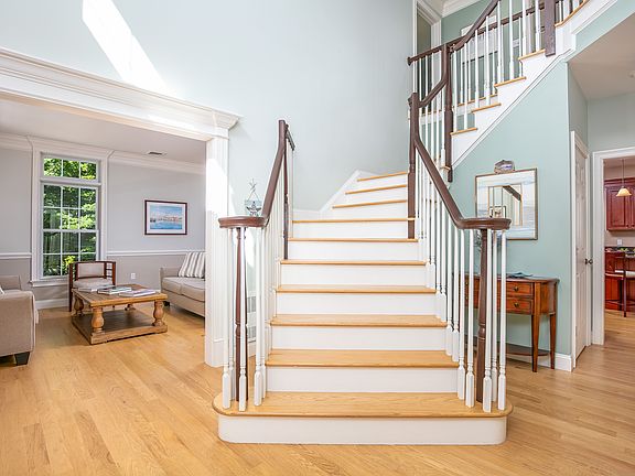 338 Guilds Hollow Road