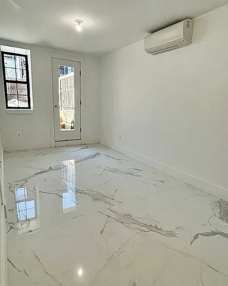 129 Cornelia St #1 — Photo 2