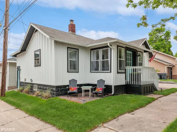 715 Elm St, Saint Joseph, MI 49085