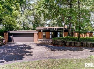 8 Bay Rdg, Springfield, IL 62712